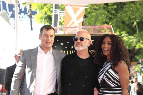 Los Angeles - 4 Aralık: Peter Krause, Ryan Murphy, Angela Bassett Hollywood Walk of Fame 4 Aralık 2018 tarihinde Los Angeles, Ca üzerinde Ryan Murphy Star töreninde