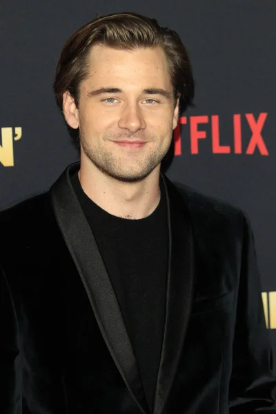 Los Angeles Aralık Luke Benward Dumplin Premiere Tcl Çin Tiyatrosu — Stok fotoğraf