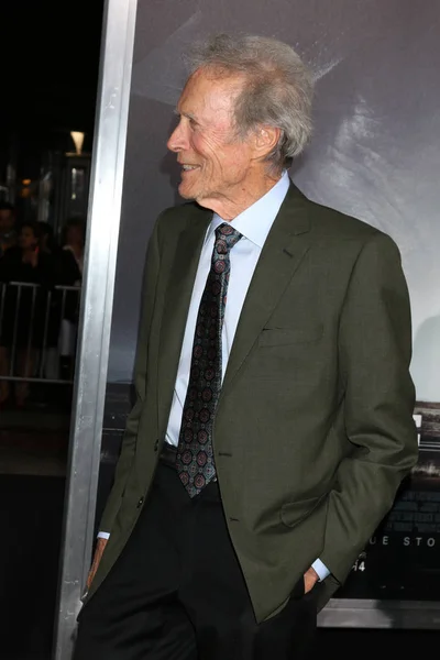 Los Angeles Prosinec Clint Eastwood Mezek Světovou Premiéru Divadle Vesnici — Stock fotografie