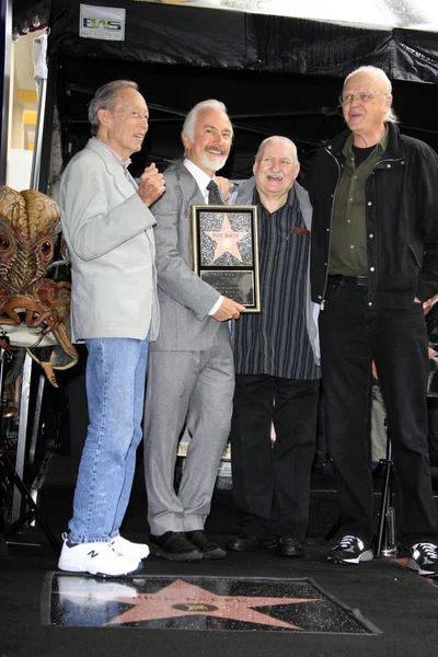 洛杉矶 11月30日 史密斯 伯恩斯 丹尼斯 穆伦在2012年11月30日在洛杉矶好莱坞名人堂上举行的里克 贝克明星仪式上 — 图库照片
