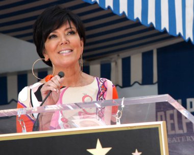 Los Angeles - 10 Mayıs: Kris Jenner Hollywood Walk of Fame 10 Mayıs 2012 tarihinde Los Angeles, Ca üzerinde Ellen K Star töreninde