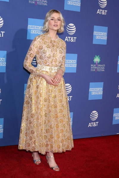 Palm Springs Ene Lucy Boynton 30ª Gala Premios Del Festival — Foto de Stock