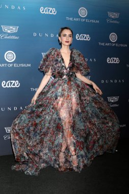 Los Angeles - Jan 5: Lily Collins Elysium sanatı adlı 12 yıllık cennet kutlama özel bir yerde 5 Ocak 2019 tarihinde Los Angeles, Ca