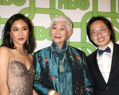 Los Angeles - Ocak 6: Constance Wu, Lisa Lu, Jimmy O Yang 6 Ocak 2019 tarihinde Beverly Hilton otel Beverly Hills, Ca 2019 Hbo yazı altın küre partide