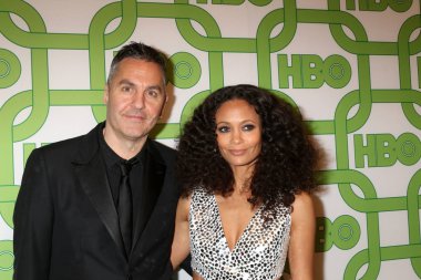 Los Angeles - Ocak 6: Ol Parker, Thandie Newton 6 Ocak 2019 tarihinde Beverly Hilton otel Beverly Hills, Ca 2019 Hbo yazı altın küre partide