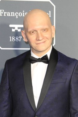 Los Angeles - 13 Ocak: Anthony Carrigan 13 Ocak 2019 Barker askıda Santa Monica, Ca, eleştirmenler Choice Ödülleri'nde