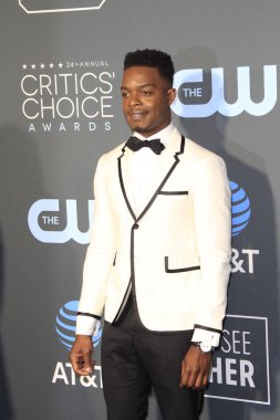 Los Angeles - 13 Ocak: Stephan James 13 Ocak 2019 Barker askıda Santa Monica, Ca, eleştirmenler Choice Ödülleri'nde