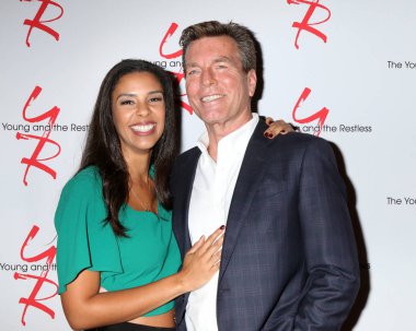 LOS ANGELES - JAN 17:  Alice Hunter, Peter Bergman at the Young and the Restless Celebrates 30 Years at #1 at the CBS Television CIty on January 17, 2019 in Los Angeles, CA