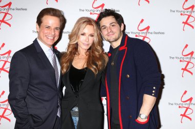 Los Angeles - Jan 17: Christian Leblanc, Tracey Bregman, Zach Tinker genç ve huzursuz kutluyor 30 yıl # 1 Cbs televizyon City 17 Ocak 2019 Los Angeles, Ca