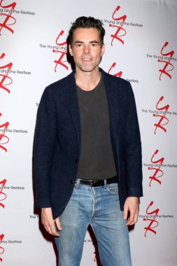 LOS ANGELES - JAN 17:  Jason Thompson at the Young and the Restless Celebrates 30 Years at #1 at the CBS Television CIty on January 17, 2019 in Los Angeles, CA