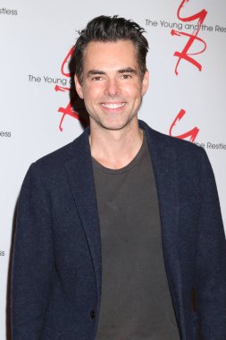 LOS ANGELES - JAN 17:  Jason Thompson at the Young and the Restless Celebrates 30 Years at #1 at the CBS Television CIty on January 17, 2019 in Los Angeles, CA