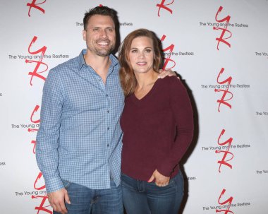 LOS ANGELES - JAN 17:  Joshua Morrow, Gina Tognoni at the Young and the Restless Celebrates 30 Years at #1 at the CBS Television CIty on January 17, 2019 in Los Angeles, CA