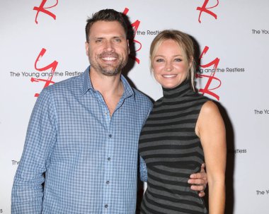 Los Angeles - Jan 17: Joshua Morrow, Genç ve huzursuz Sharon örneğini kutluyor 30 yıl # 1 Cbs televizyon City 17 Ocak 2019 Los Angeles, Ca