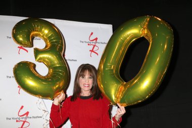 Los Angeles - Jan 17: Kate Linder genç ve huzursuz kutluyor 30 yıl # 1 Cbs televizyon City 17 Ocak 2019 Los Angeles, Ca