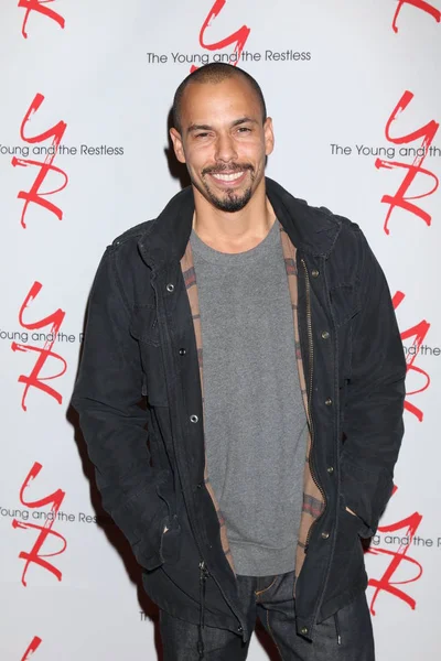 Los Angeles Jan Bryton James Genç Huzursuz Kutluyor Yıl Cbs — Stok fotoğraf