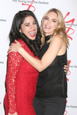 Los Angeles - Jan 17: Noemi Gonzalez, Kelly Kruger genç ve huzursuz kutluyor 30 yıl # 1 Cbs televizyon City 17 Ocak 2019 Los Angeles, Ca