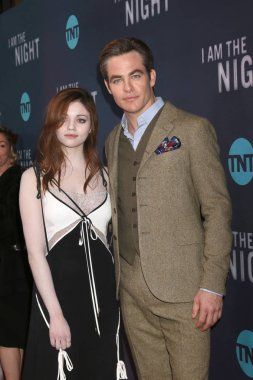 Los Angeles - Ocak 24: Hindistan Eisley, Chris Pine 