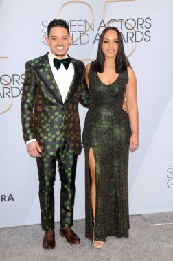 Los Angeles - 27 Ocak: Anthony Ramos, Yasemin paydaşlığımızın Jones, 25 yıllık Screen Actors Guild Awards, tapınak toplantı salonunda 27 Ocak 2019 tarihinde Los Angeles, Ca