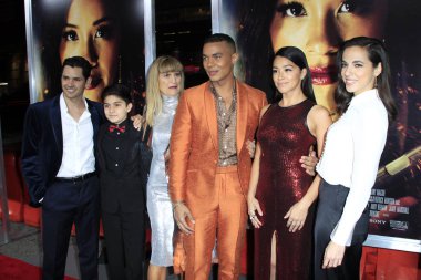 Los Angeles - 30 Ocak: Ricardo Abarca, Sebastian Cano, Catherine Hardwicke. Ismael Cruz Cordova, Gina Rodriguez, Cristina Rodlo Regal La, 