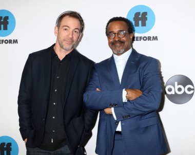 Los Angeles - 5 Şubat: Bryan Callen, Tim Meadows at Disney Abc televizyon kış basın tur fotoğraf çağrısında Langham Huntington Hotel'in 5 Şubat 2019 tarihinde Pasadena, Ca