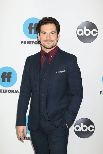 Los Angeles Şubat Giacomo Gianniotti Disney Abc Televizyon Kış Basın — Stok fotoğraf