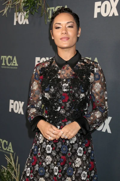 Los Angeles Feb Grace Byers Fox Tca All Star Party - Stock-foto