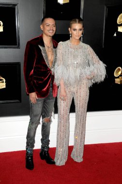 Los Angeles - Şubat 10: Evan Ross, Ashlee Simpson üzerinde 10 Şubat 2019 alan Staples Center Los Angeles, Ca da 61 Grammy Ödülleri'nde