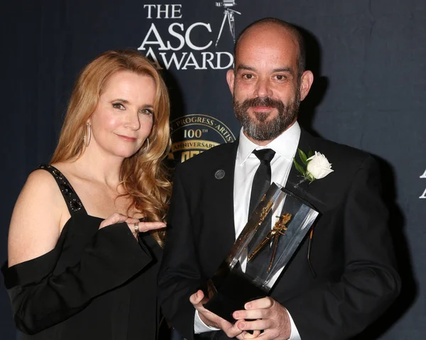 洛杉矶 2月9日 汤普森 阿德里亚诺也是高盛 在2019年2月9日在加州洛杉矶的杜比宴会厅举行的第33届美国电影人协会年度大奖上 — 图库照片