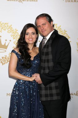 Los Angeles - 9 Şubat: Danica Mckellar, Scott Sveslosky 9 Şubat 2019 turnuva şirketten Pasadena, Ca Hallmark kış 2019 Tca etkinlikte
