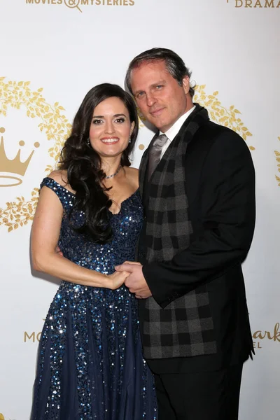 Los Ángeles Febrero Danica Mckellar Scott Sveslosky Hallmark Winter 2019 — Foto de Stock