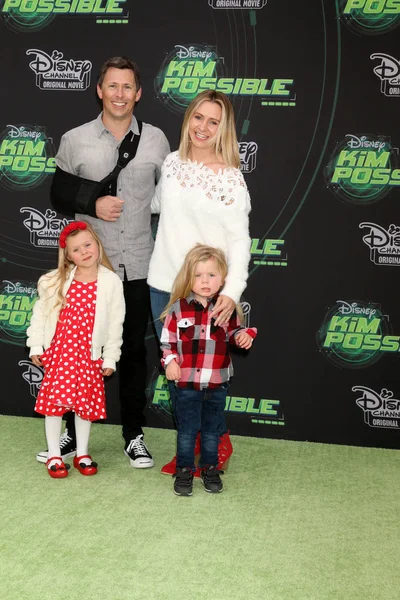 Hutton Michael Cameron, Hutton Michael Cameron Fotos Imago, Beverley's close friend jessica recently confirmed.