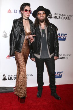 Los Angeles - 8 Şubat: Lzzy Hale, Joe Hottinger, Halestorm, Los Angeles, Ca 8 Şubat 2019 tarihinde La Kongre Merkezi'nde yıl Gala Musicares kişi