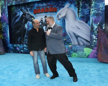 Los Angeles - 9 Şubat: F Murray Abraham, Dean Deblois, 