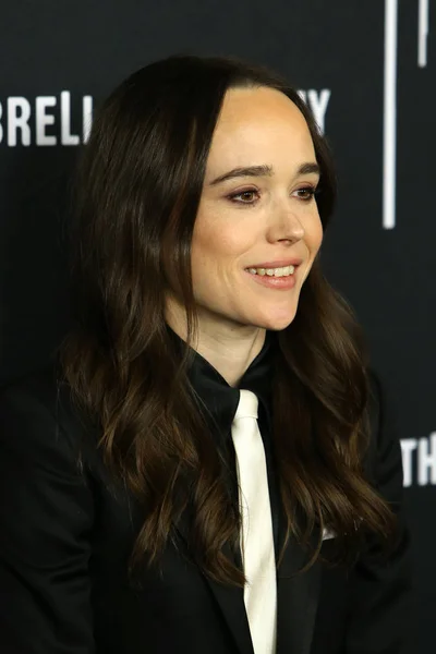 Los Angeles Feb Ellen Page Umbrella Academy Premiere Arclight Hollywood — Stock Photo, Image