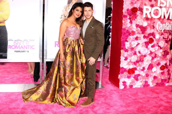 Los Angeles Février Priyanka Chopra Nick Jonas Première Mondiale Romantic — Photo