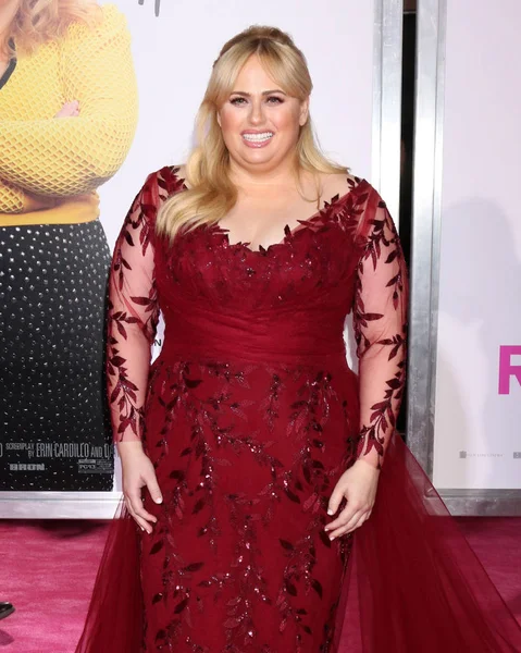 Los Angeles Février Rebel Wilson Première Mondiale Romantic Théâtre Ace — Photo