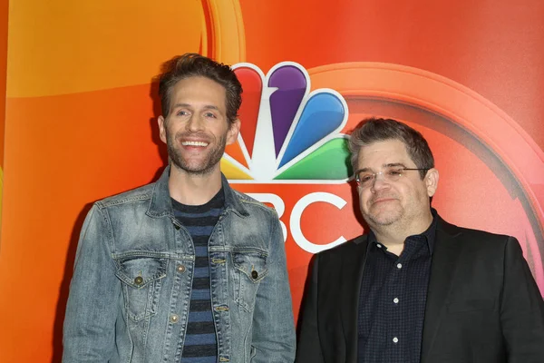 Los Ángeles Feb Glenn Howerton Patton Oswalt Evento Prensa Nbc — Foto de Stock