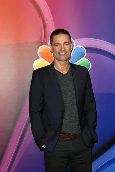 Los Angeles Feb Warren Christie Nbc Los Angeles Mid Season — Stock Photo, Image