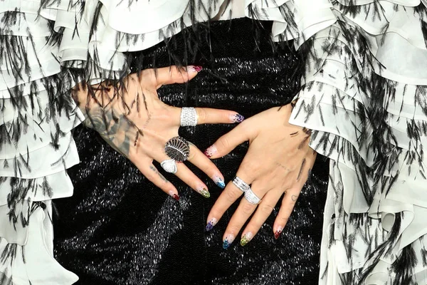 Los Angeles Feb Rita Ora Detail Kuku Dan Cincin Vh1 — Stok Foto