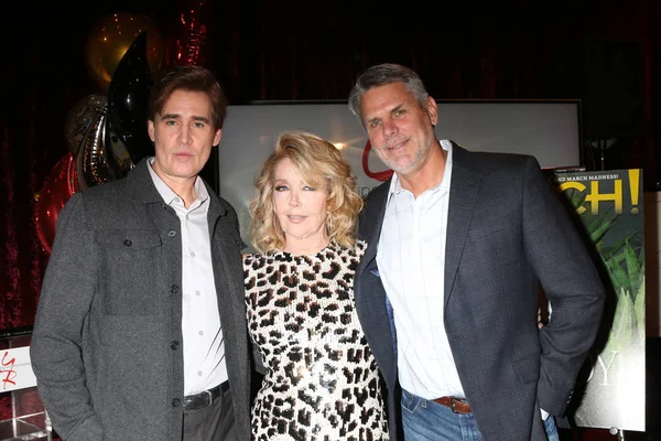 Los Angeles - 20 Şubat: J Eddie Peck, Melody Thomas Scott, Robert Parucha, Melody Thomas Scott kutluyor Y ve Cbs televizyon şehir Event'de R 40 yıl üzerinde 20 Şubat 2019 Los Angeles, Ca