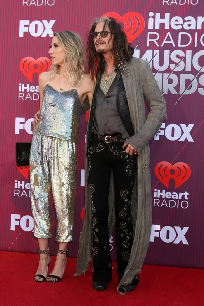 IHeart Radio Music Awards - przyjazdy — Zdjęcie stockowe