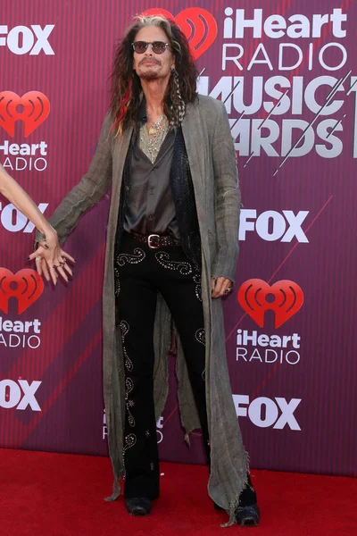 IHeart Radio Music Awards - przyjazdy — Zdjęcie stockowe