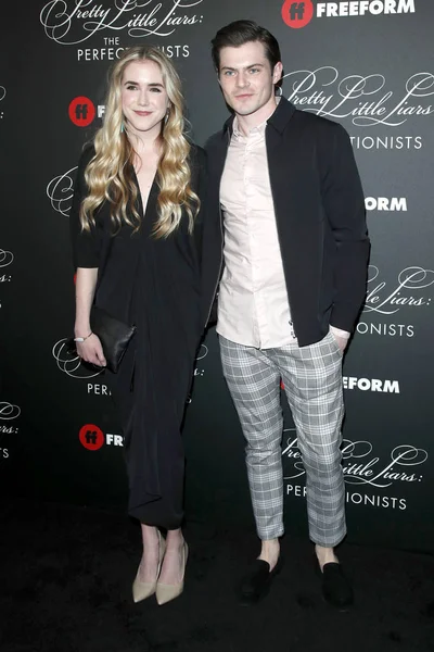 "Pretty Little Liars: perfekcjonistów "Premiere — Zdjęcie stockowe