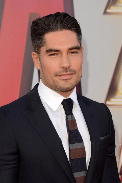 Los Angeles Mar Cotrona Premierze Shazam Imax Tcl Chiński Teatr — Zdjęcie stockowe