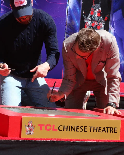 Avengers Cast medlemmar handprint ceremoni — Stockfoto