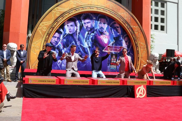 アベンジャーズキャストメンバーハンドプリントセレモニー — ストック写真