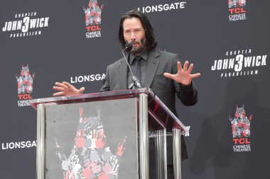 Keanu Reeves Hand and Foot Print Ceremony clipart