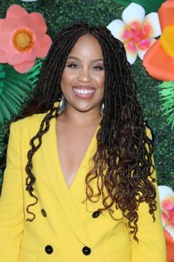 Ömür Boyu Tv Yaz Luau