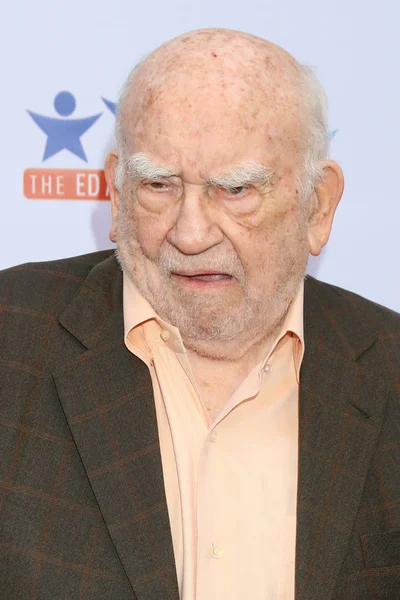 7th Annual Ed Asner Poker Tournament — Stock Photo, Image