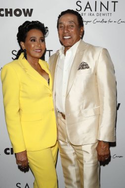 Bir Neden Başlatmak için Saint Modern Prayer Mumlar